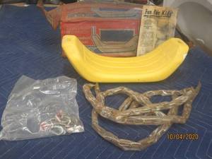 lot 497 image: FLEXIBLE FLYER ROADMASTER KID COMFORT SWING SET