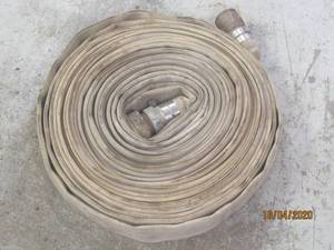 lot 523 image: CLOTH PUMP HOSE