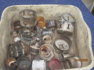 lot 527 image: TOTAL OF 25 PLUS HOLE SAWS&nbsp