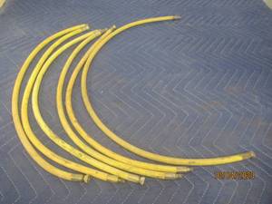 lot 547 image: TOTAL OF 6 CHERNE YELLOW HOSES&nbsp