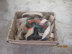 lot 558 image: TOTE OF TOW STRAPS&nbsp