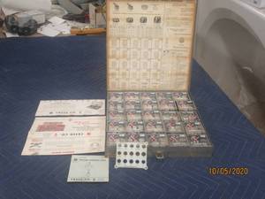 lot 560 image: ASSORTED CRADON HANDLE BRUSHINGS WITH CASE&nbsp