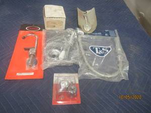 lot 582 image: MISC LOT 6 PIECES SEE PICS
