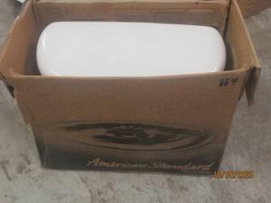 lot 599 image: AMERICAN STANDARD CADET TOILET&nbsp 4112.016.020