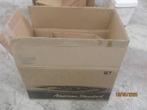lot 600 image: AMERICAN STANDARD MAYBROOK WALL HUNG URINAL&nbsp 6581015.020