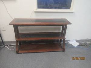 lot 651 image: 2 SHELF MAGAZINE TABLE