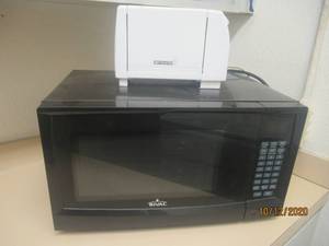 lot 736 image: RIVAL MICOWAVE &amp CHEF SELECTION TOASTER