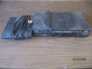 lot 740 image: TOTAL OF 2 DVD PLAYERS&nbsp