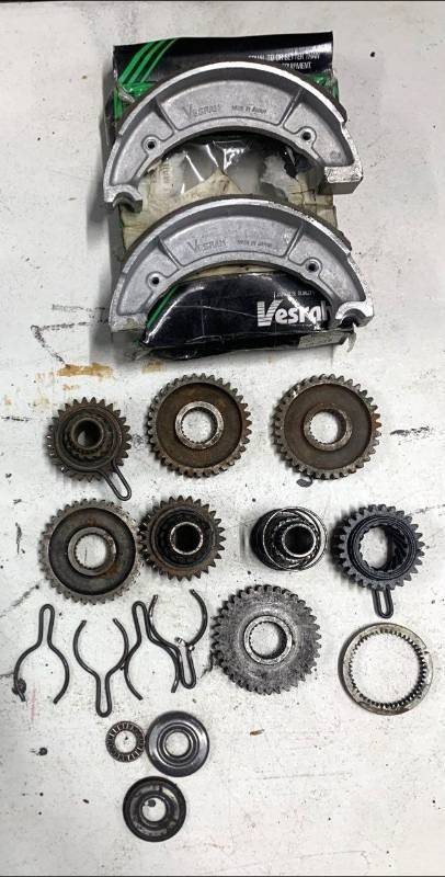 lot 134 image: Vesrah brake shoe