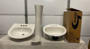 lot 52 image: Bootz Enameled Steel Sink