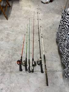 lot 82 image: Fishing Poles