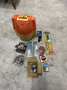 lot 83 image: Fishing Accessories