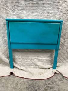 lot 90 image: Twin Headboard