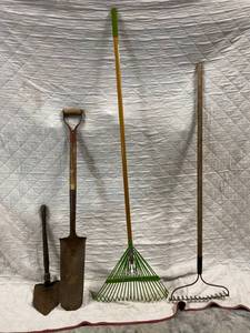 lot 93 image: Garden Tools