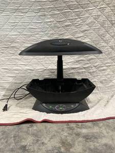 lot 94 image: Miracle Grow Aero Garden
