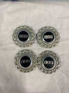 lot 214 image: BBS RS Center Cap Rare Hard to find for BMW
