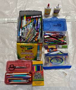 lot 77 image: SchoolArt Supplies