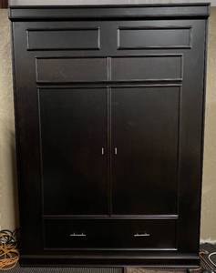 lot 1 image: Queen Murphy Bed  - no mattress