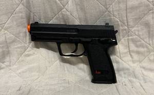 lot 159 image: Airsoft Pistol