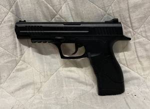 lot 160 image: Powerline by Daisy 415 co2 Powerline BB gun