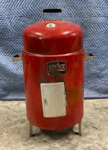 lot 194 image: Smoker