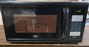 lot 222 image: Black Microwave