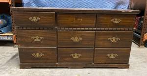 lot 287 image: 9 drawer Dresser - project piece
