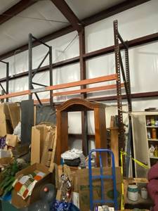 lot 292 image: Shelves 15 to 18 high 86 across 38 deep 3 shelves - items on shelves not included
