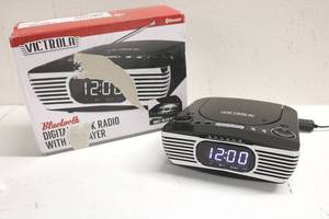 lot 11 image: Victrola Digital Radio, Bluetooth, CD Player (Turns on, a couple of buttons broken)