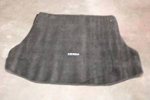 lot 82 image: Nissan Versa Mat for Hatchback Area