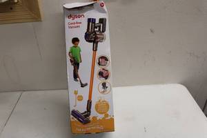 lot 87 image: Kids Toy Dyson Vacuum