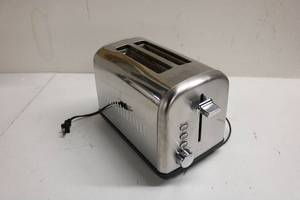 lot 102 image: Stainless Steel Toaster