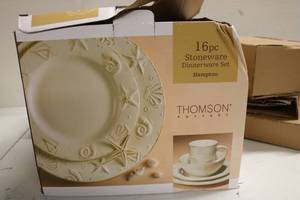 lot 108 image: Thomsom Pottery Dinnerware 16pc set (all good)
