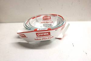 lot 111 image: Pyrex 2 Bowl Set