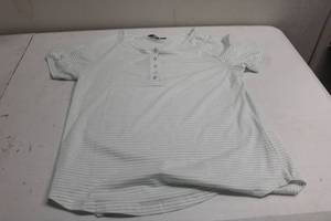 lot 150 image: Amaryllis Striped Green and White Top Size L
