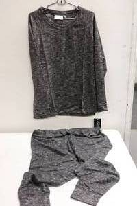 lot 153 image: Wysh Limited Black Extra Soft Top and Bottom Combo Size XL w Tags