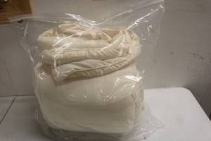 lot 142 image: ienjoy Home King Size Soft Touch Comforter - Cream Color