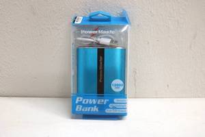 lot 48 image: Power Master Power Bank Blue 12000mah Portable Charger