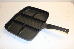 lot 52 image: Sectional Frying Pan