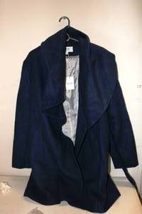 lot 156 image: Haute Womens Navy Blue Coat Size 2XL w Tags