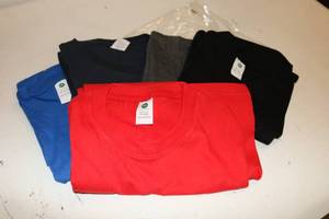 lot 174 image: Sel Classic T-Shirts Size Small (Lot of 5 Assorted Colors) New