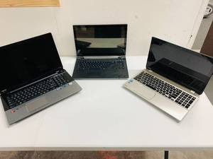 lot 276 image: 3x Toshiba Laptops (needs to be refurbished and possibly extra parts to work)