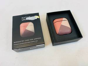 lot 279 image: Native Union Airpods Case