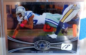 lot 18 image: 2012 TOPPS CHROME REFRACTOR #35 DEZ BRYANT DALLAS COWBOYS