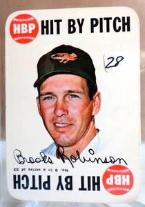 lot 28 image: VINTAGE 1968 Topps Game #9 Brooks Robinson Hit by Pitch NM