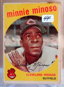 lot 44 image: VINTAGE 1959 Topps #80 Minnie Minoso Cleveland Indians
