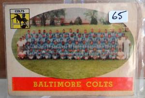 lot 65 image: VINTAGE 1958 Topps Baltimore Colts Team #110
