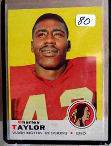 lot 80 image: 1969 TOPPS FB #67 CHARLEY TAYLORREDSKINS EXEX