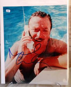 lot 129 image: BRITISH LEGEND MICHAEL CAINE HAND SIGNED PHOTO WITH COA