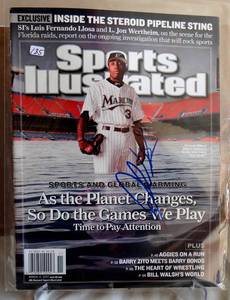 lot 135 image: AUTOGRAPHED 2007 SPORTS ILLUSTRATED BY MARLINS STAR DONTRELLE WILLIS